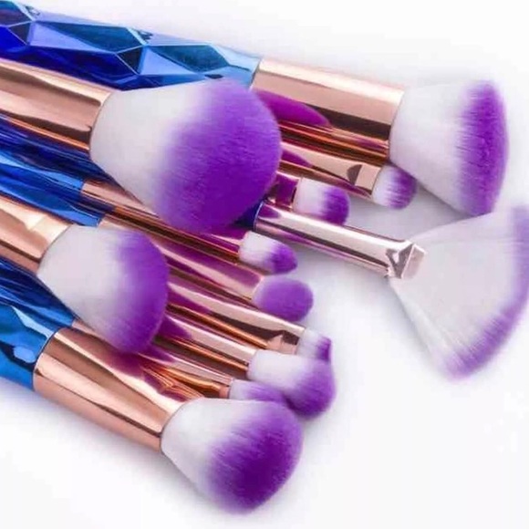 New 12pc High Quality Makeup Brushes - Picture 3 of 4