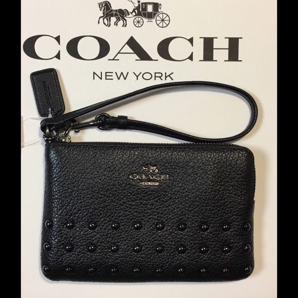 Coach Wristlet Black Leather river corner zip. NWT
