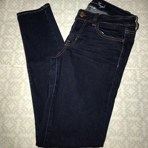 AE Super Stretch Jeggings Size 8 Regular