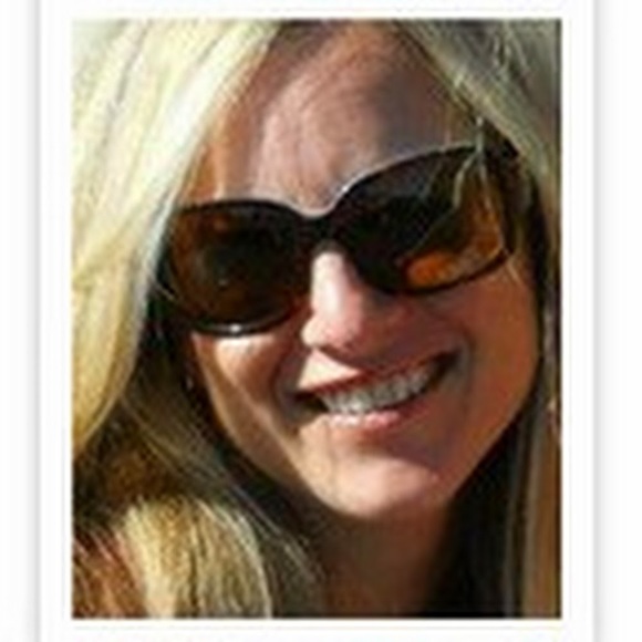 Meet your Posher, Beth - Picture 1 of 1