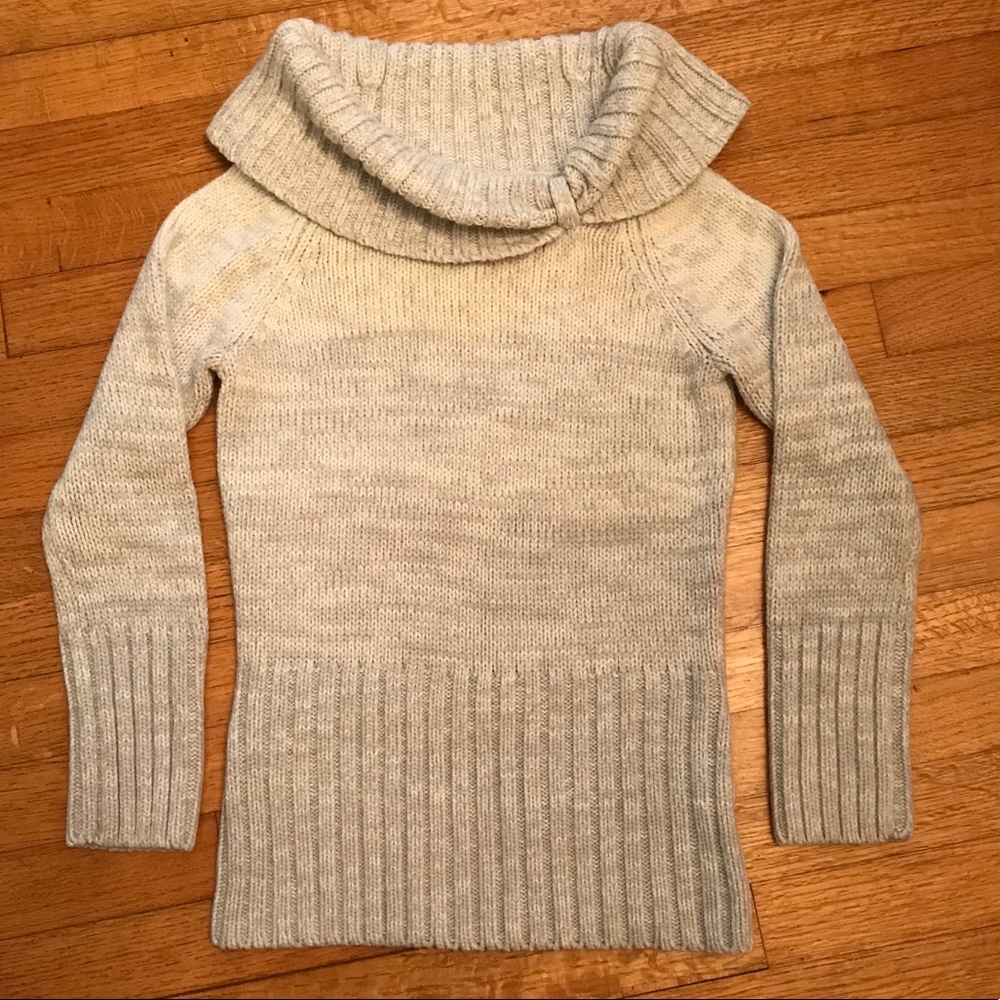 White House Black market women's sweater