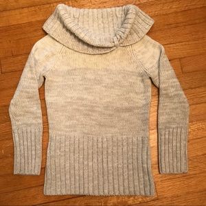 White House Black market women's sweater