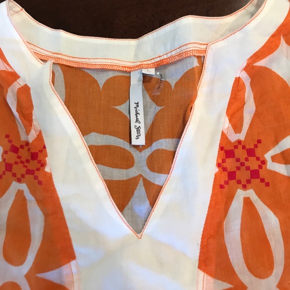 Cover up - Picture 3 of 4