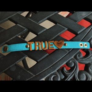 Bcbg Braclet