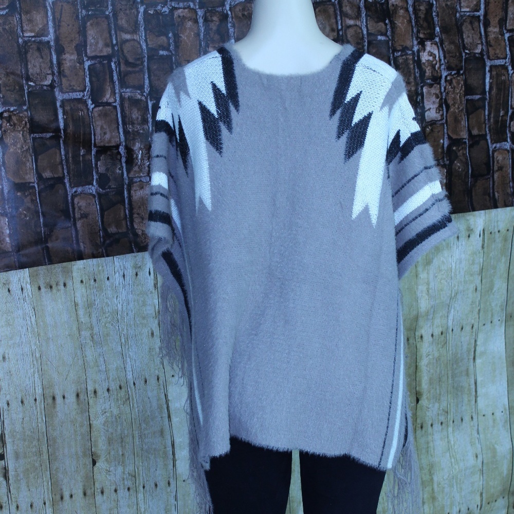 Poncho Cardigans - Picture 4 of 4