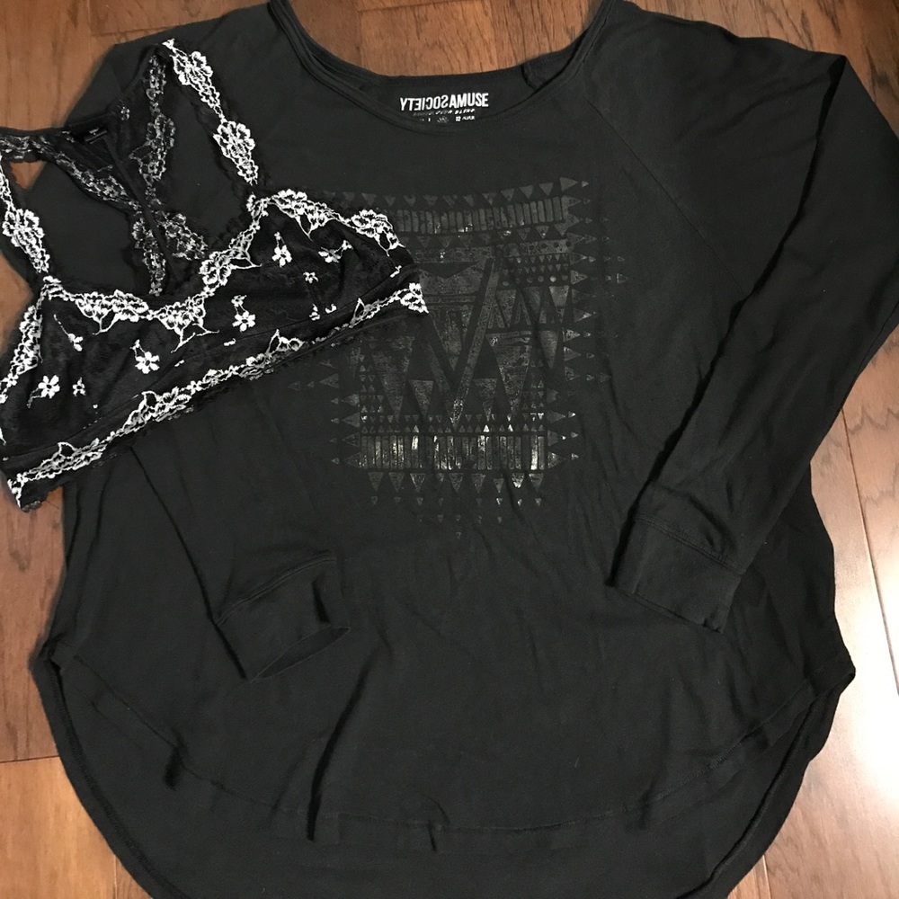 Amuse Society oversized top!
