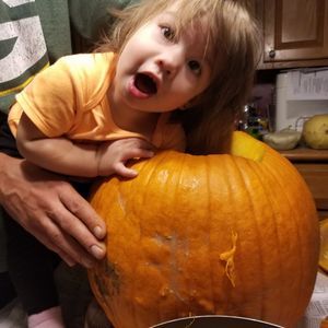 Meet your Posher, Cassandra