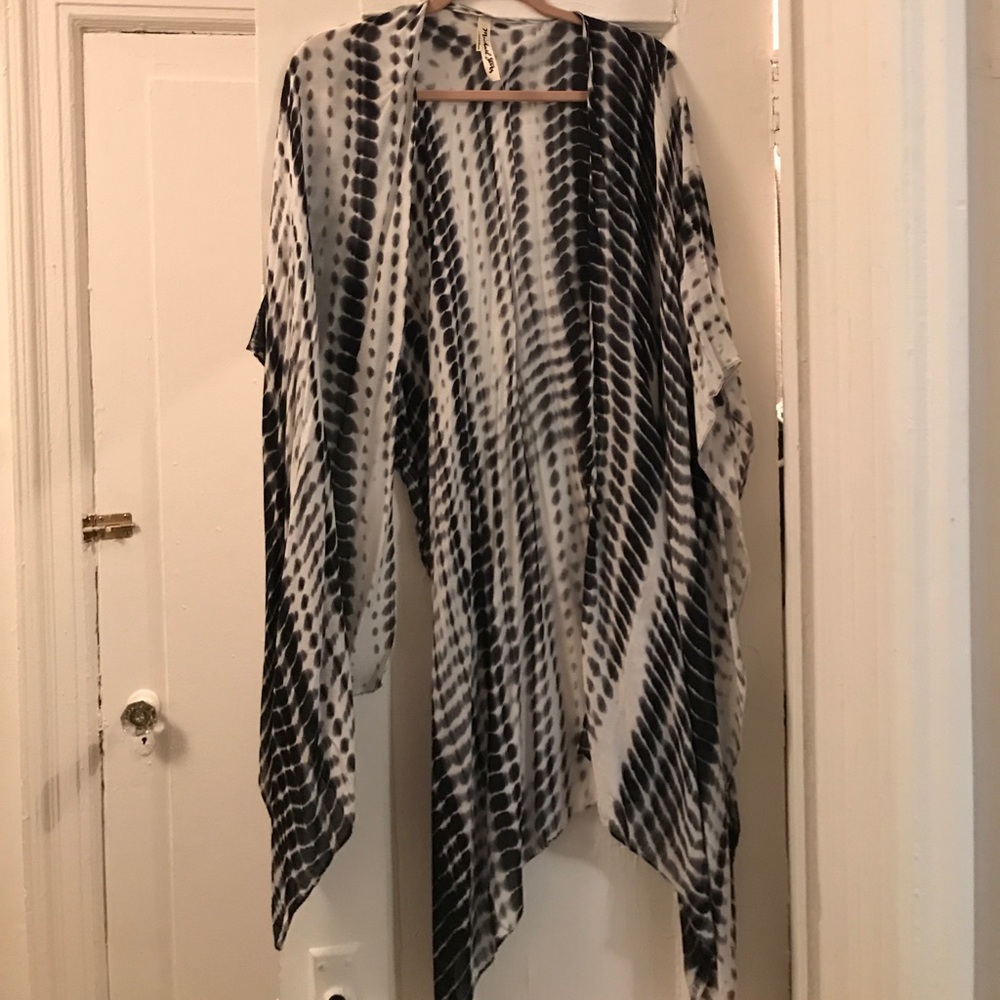 Michael Stats black and white coverup