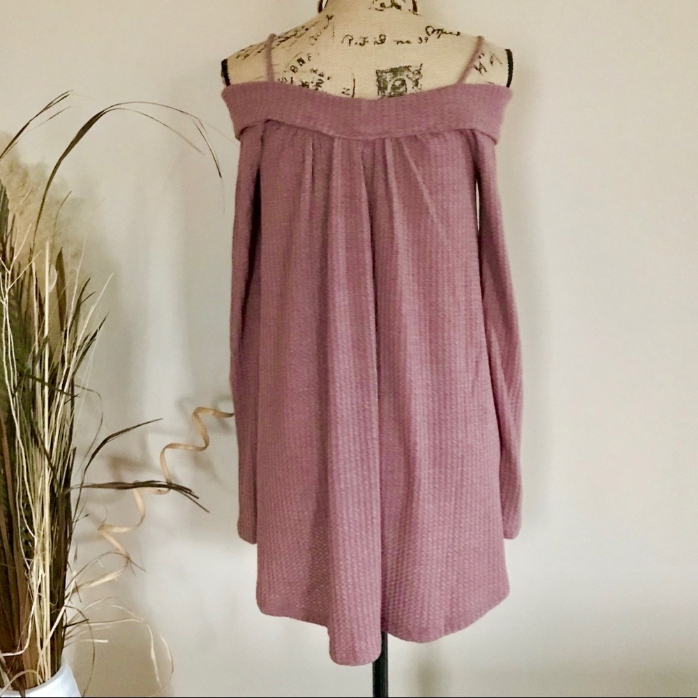 Dusty plum off the shoulder top - Picture 5 of 6