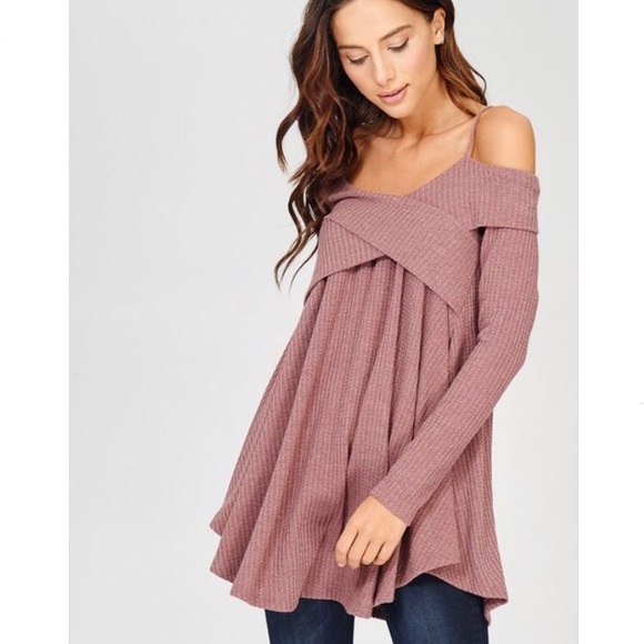 Dusty plum off the shoulder top - Picture 2 of 6