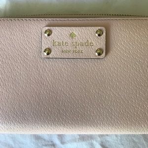 Kate Spade ♠️ Wellesley Wallet in BalletSlip