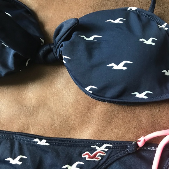 Hollister Bikini Top And Bottom - Picture 3 of 6