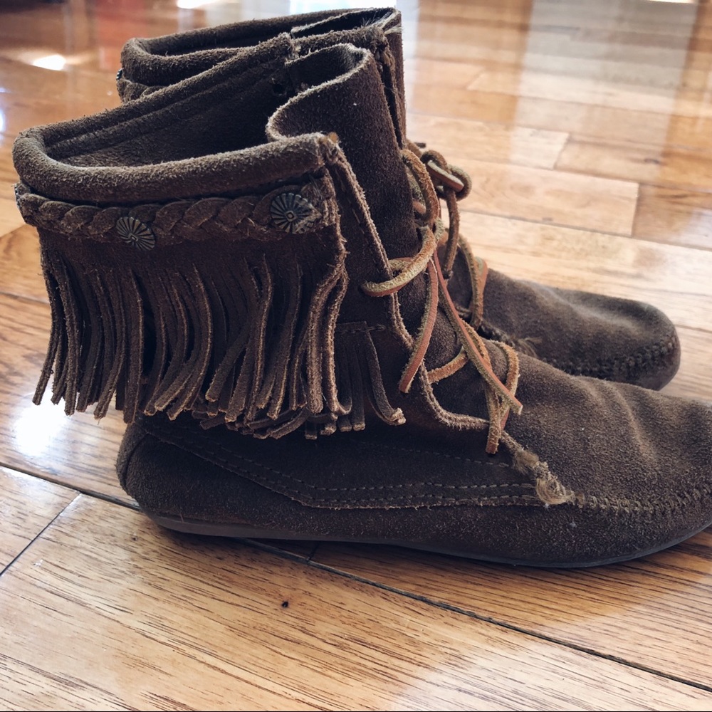 Minnetonka Double Fringe Lace Ups