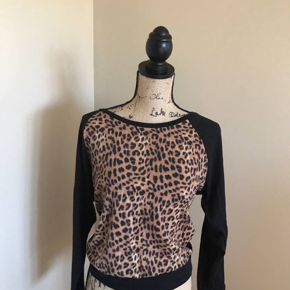 VS PINK long sleeve T-Shirt