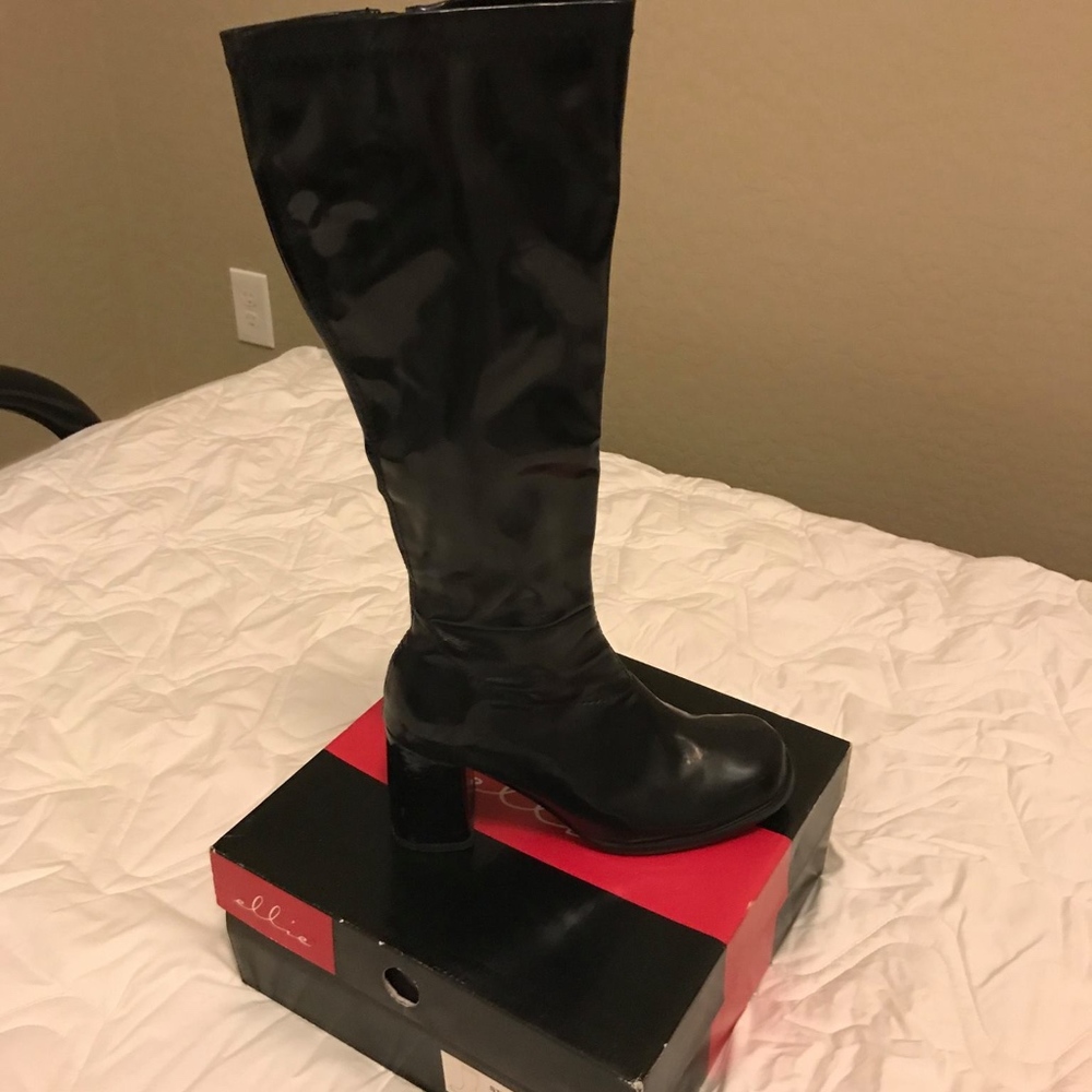 Boots/shoes - Picture 2 of 6