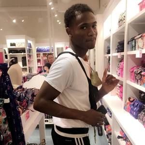 Meet your Posher, Austin