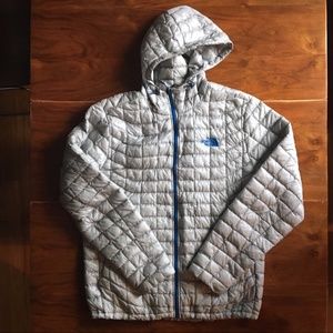North Face Men's Thermoball Hooded Jacket in gray
