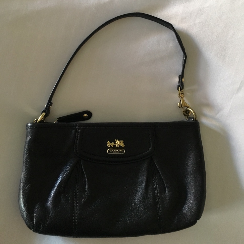 Authentic coach small purse with shoulder strap gem
