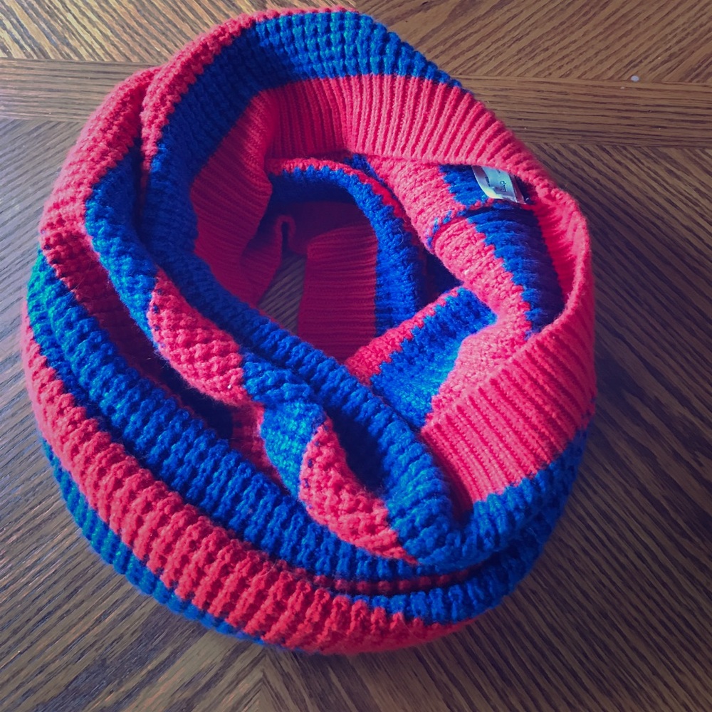 Warm infinity scarf