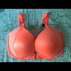 NWT VS Very Sexy Push up bra 32dd front close