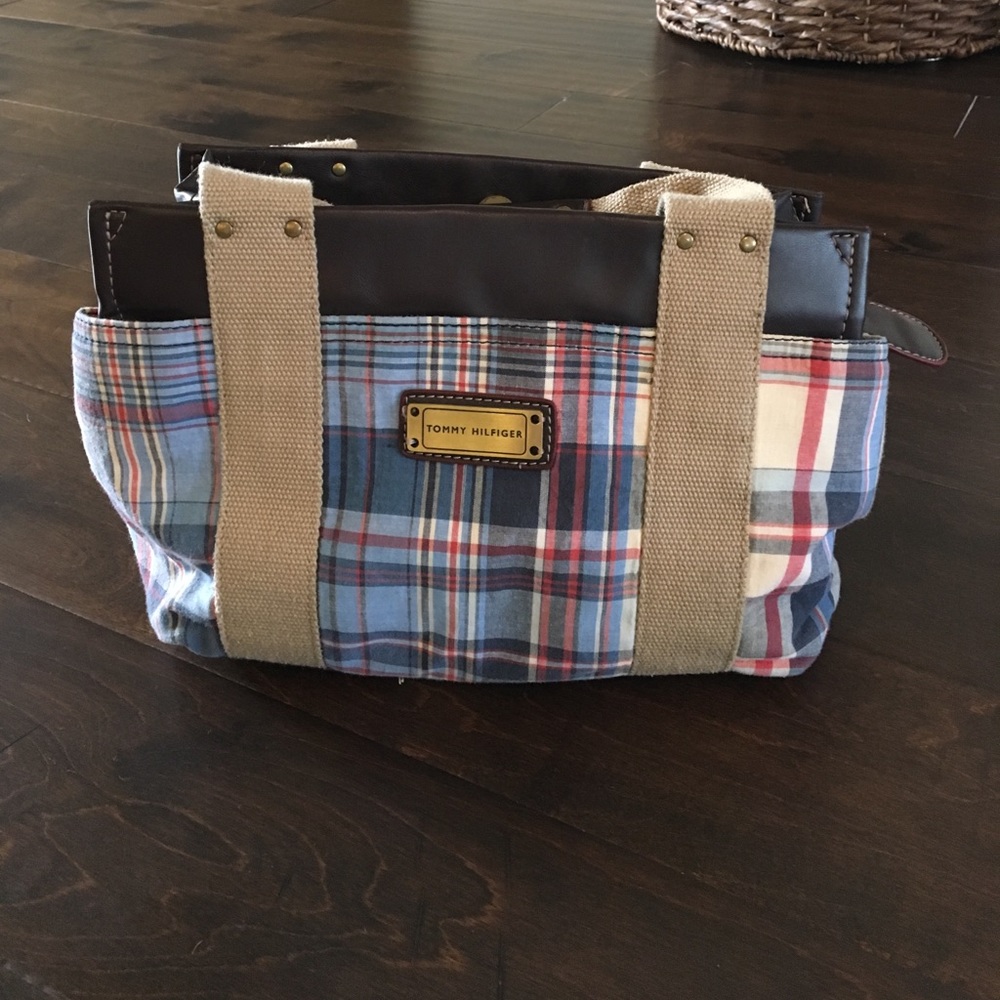 Tommy Hilfiger purse