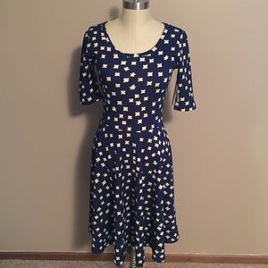 Beautiful Navy NWT LuLaRoe Nicole Dress Medium