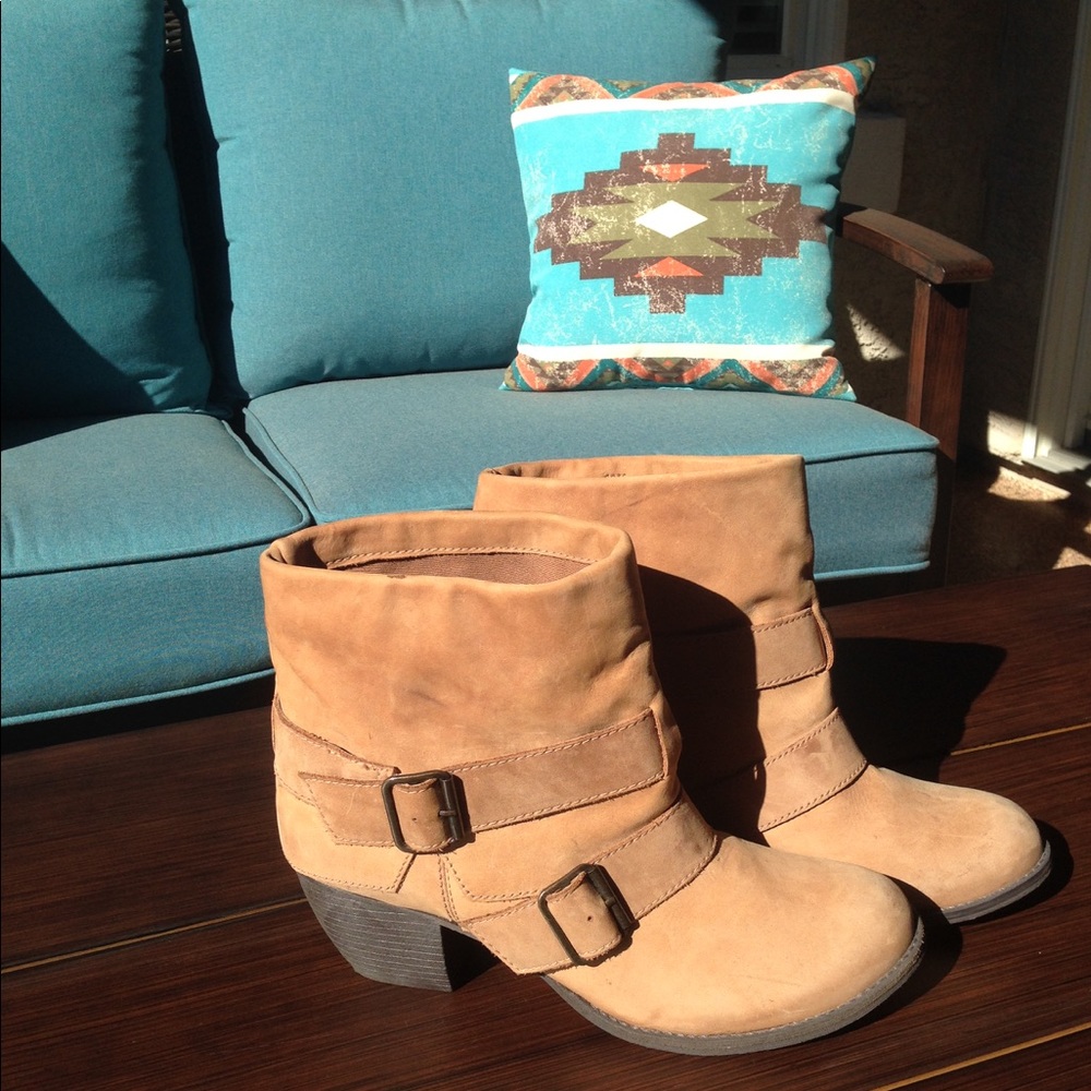 🔥Tan Booties🔥