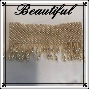 Beautiful vintage style faux beaded pearl choker