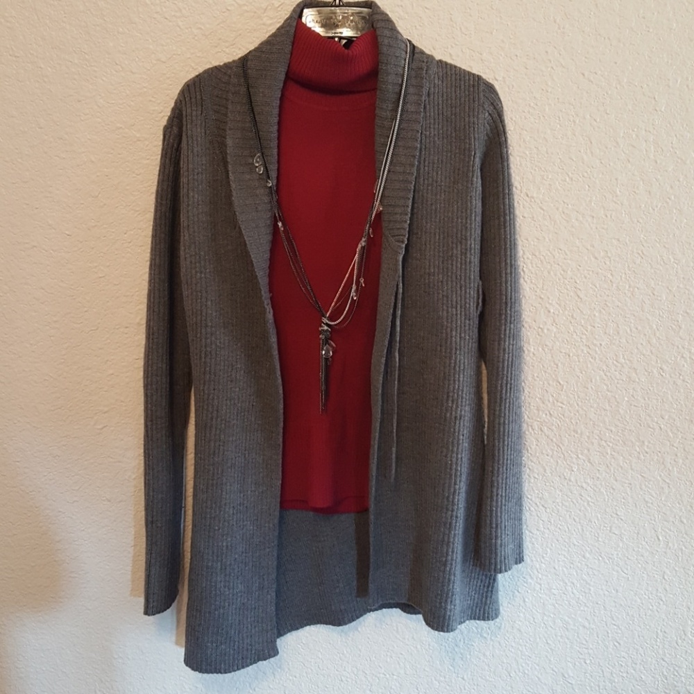Take out turtle neck sweater