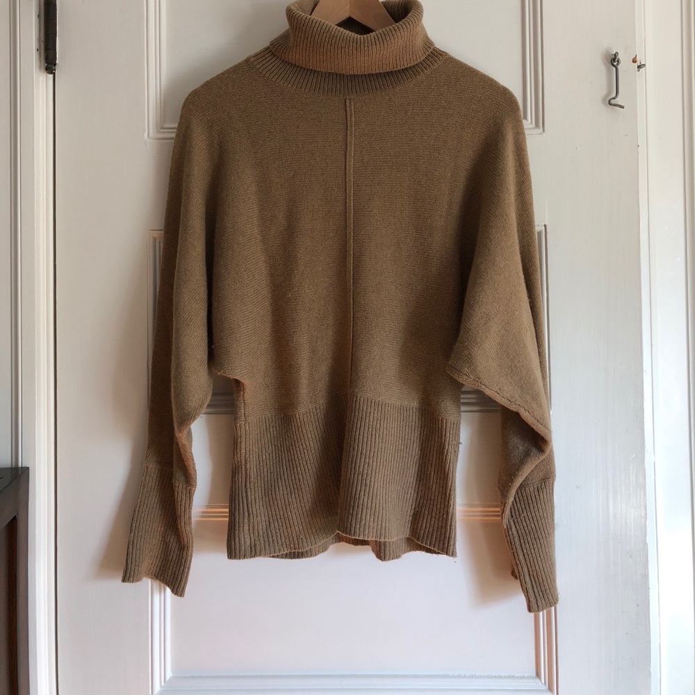 Camel colored turtleneck sweater - LOFT