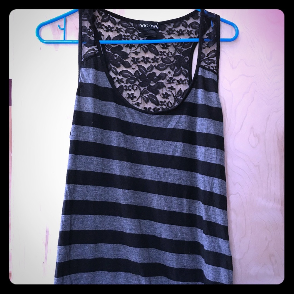 Lace back tank top