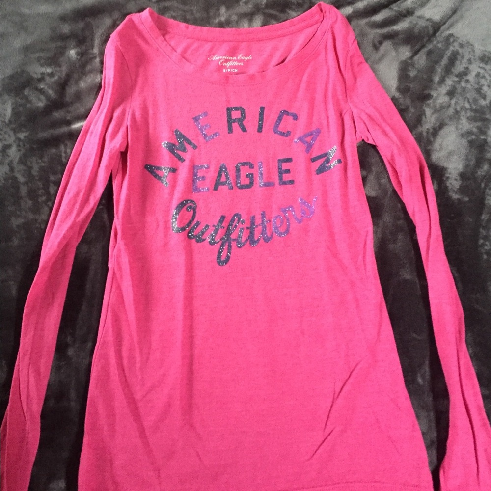 American eagle long sleeve tee.
