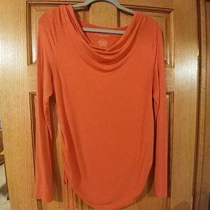 Liz Lange maternity top