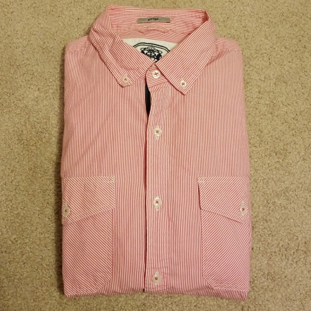 Medium Express button down