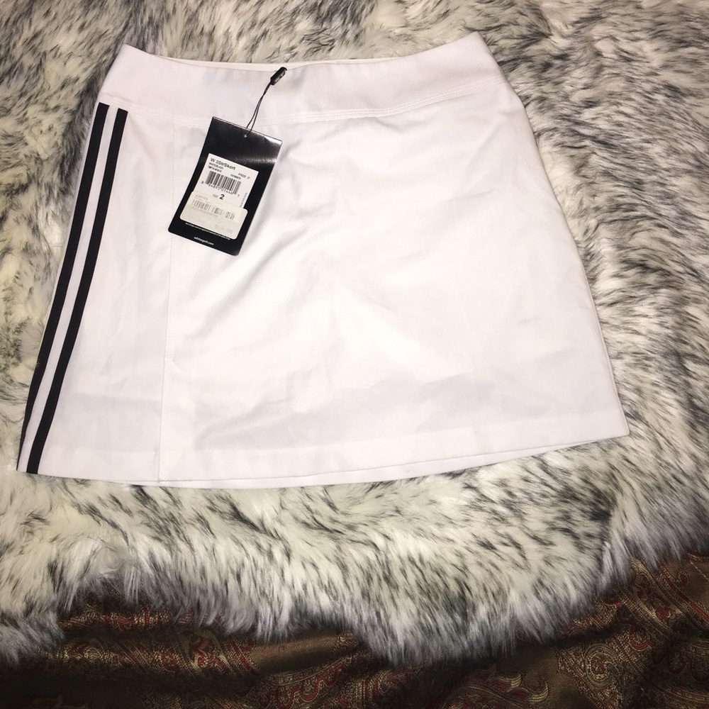 ✨Adidas-ClimaCool-3-Stripe-Skort✨