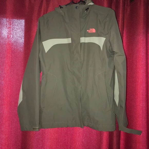 NorthFace Green Jacket - Picture 1 of 4