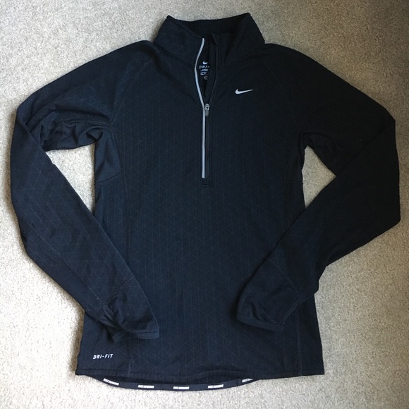 Nike Tops - Nike Dri-Fit Top