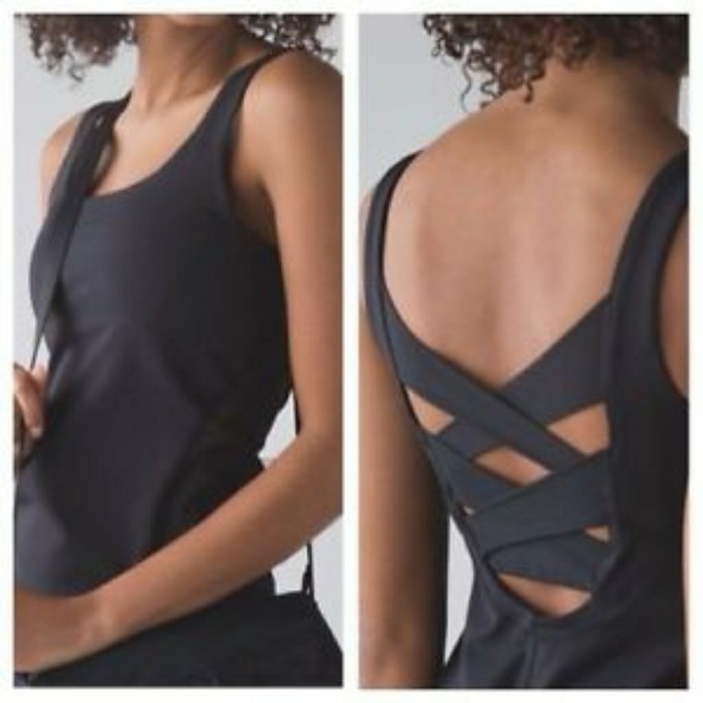 Lululemon Rise & Flow Tank in Black Size 6