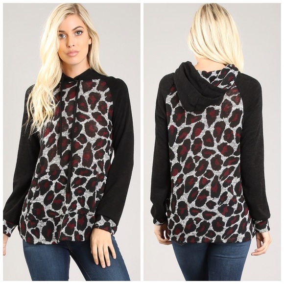 LAST 1! 💕Stunning and soft Leopard Print Hoodie! - Picture 5 of 5