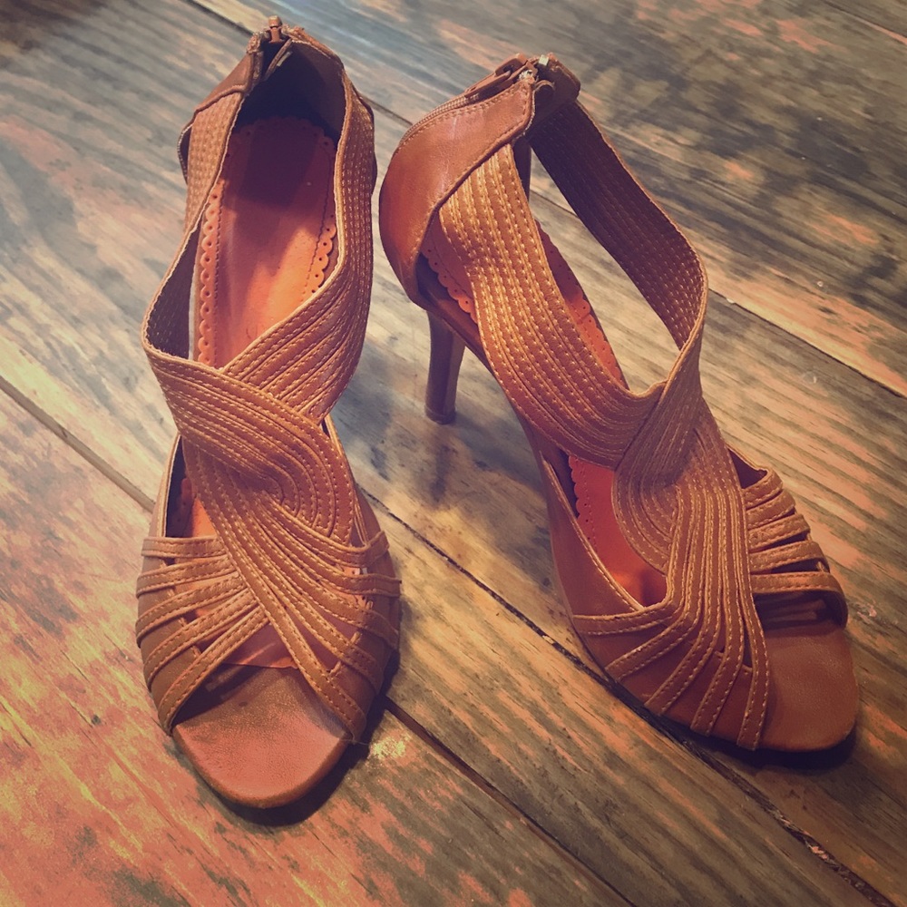 Shoe Dazzle stiletto brown heels