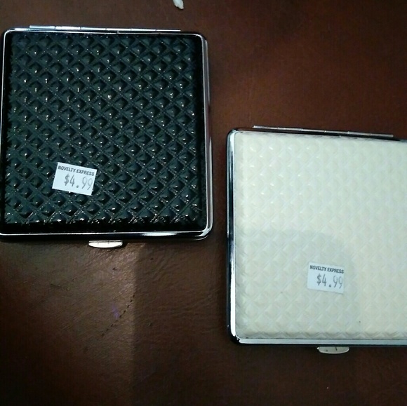 WHITE CASE - Picture 2 of 3