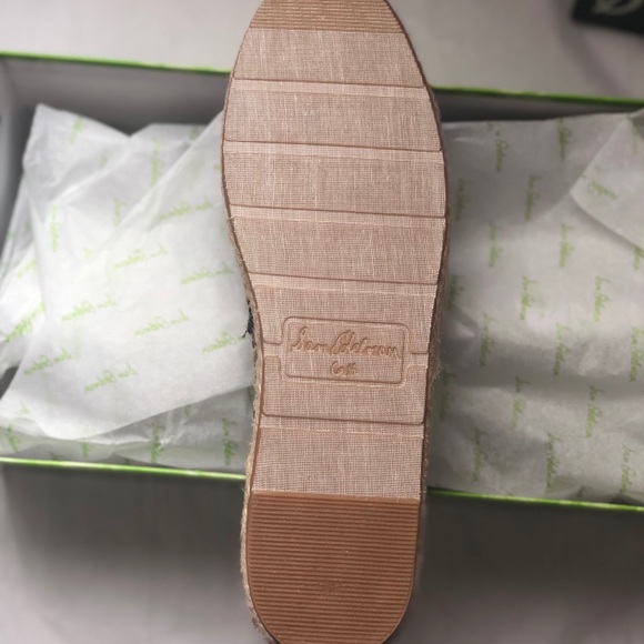 Brand new in box. Sam Edelman espadrilles flats - Picture 4 of 4