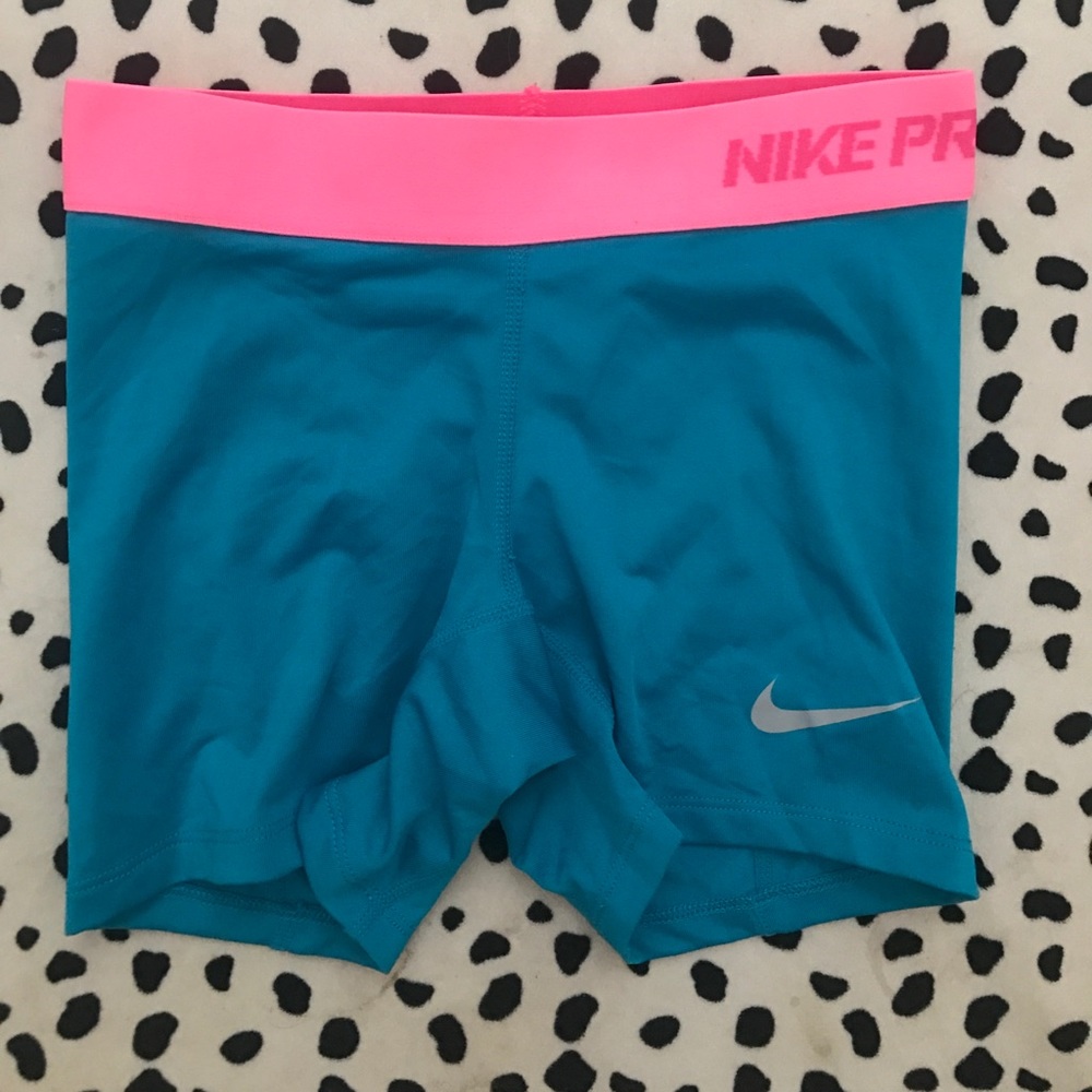 Youth Nike Pros!✨