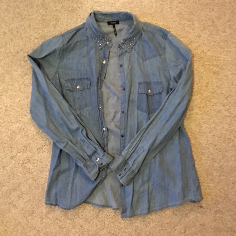Studded chambray shirt. PAC sun