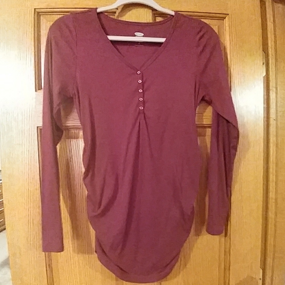 Old Navy maternity top