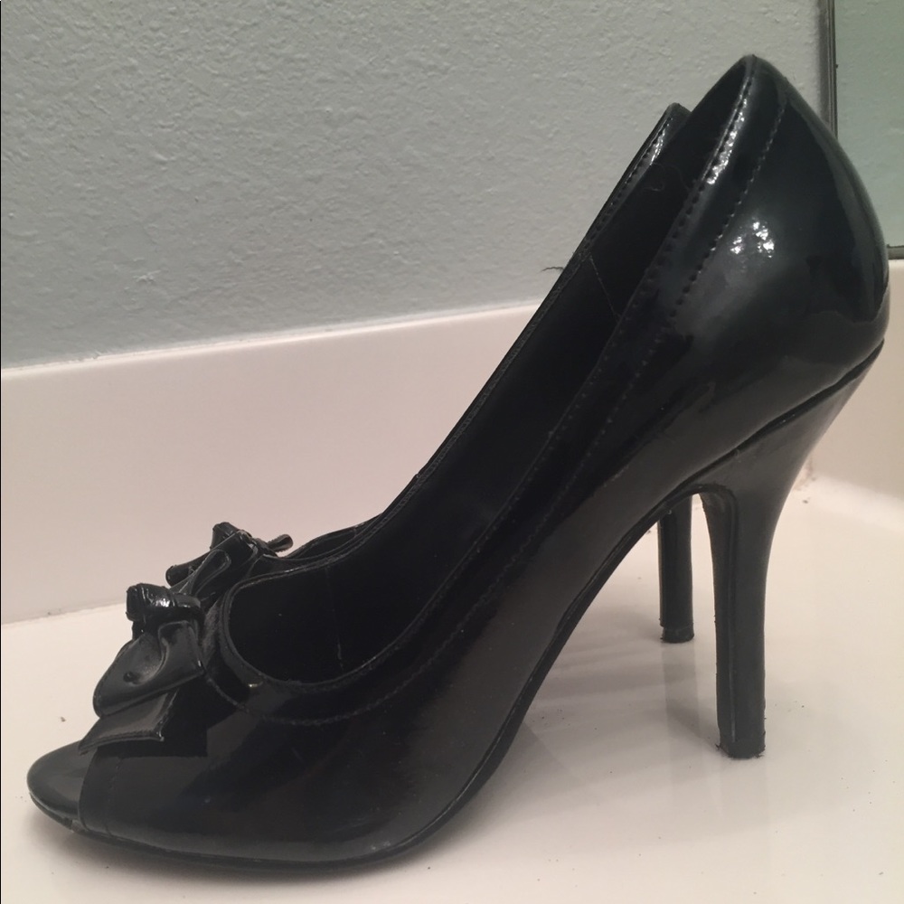 Black patent peep toe heels