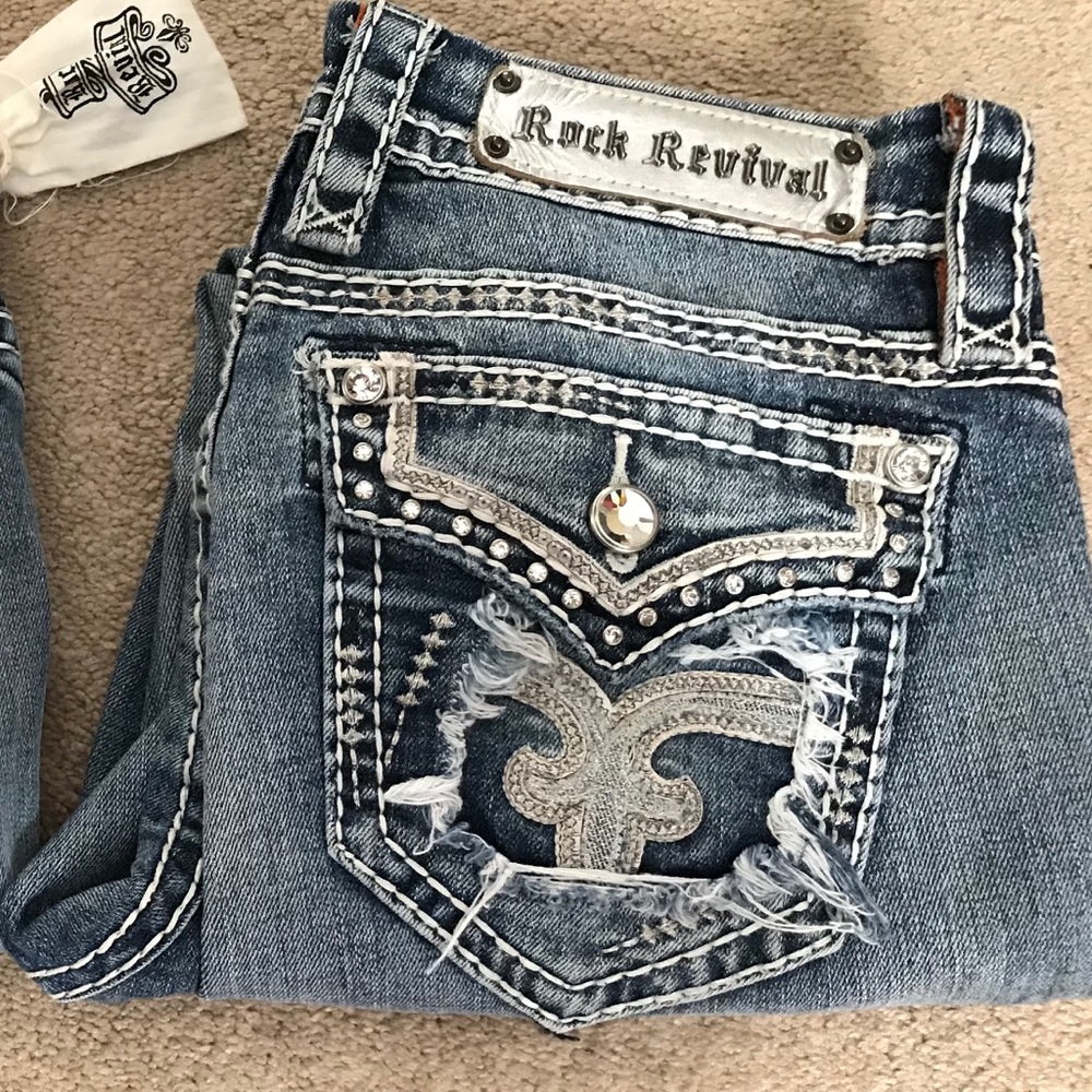 😍😍😍HTF NWT LILY STRAIGHT CROP 28/ fits 27 IMO