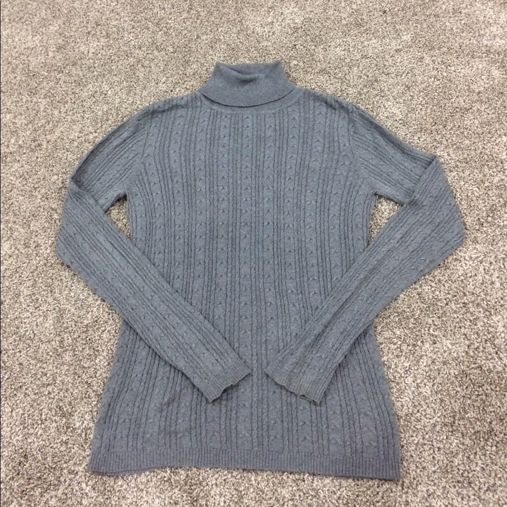 BCBG MAX AZRIA Sweater.