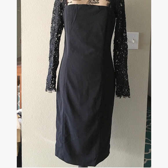 😱SOLD!!!😱 Choker-Neck Bodycon Dress - Picture 4 of 7