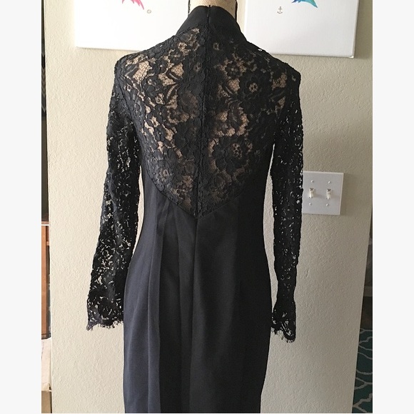 😱SOLD!!!😱 Choker-Neck Bodycon Dress - Picture 5 of 7